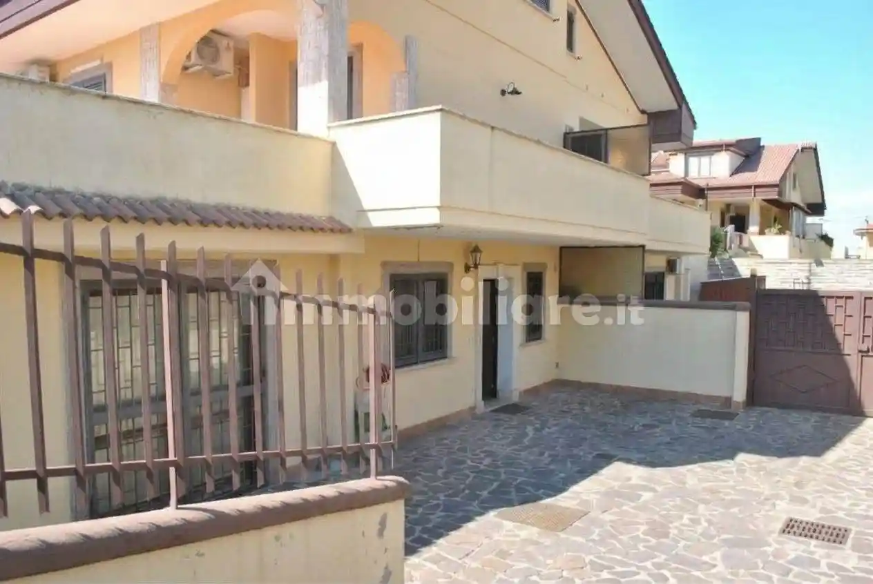 Villa in vendita a Guidonia Montecelio