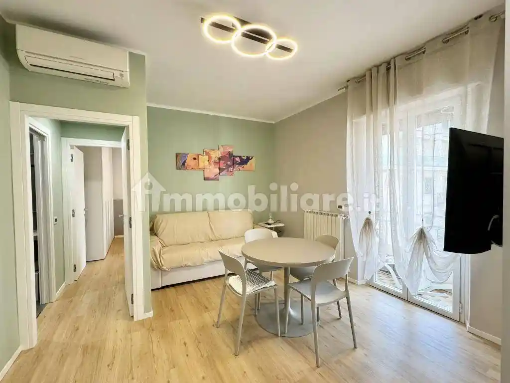 Appartamento in affitto a Alassio