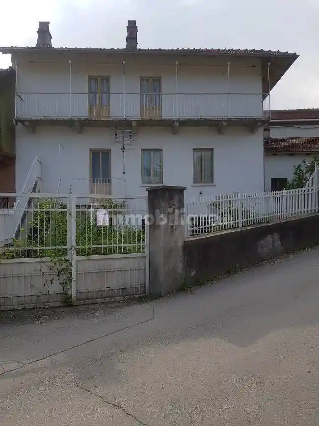 Casa indipendente in vendita a Villar Focchiardo