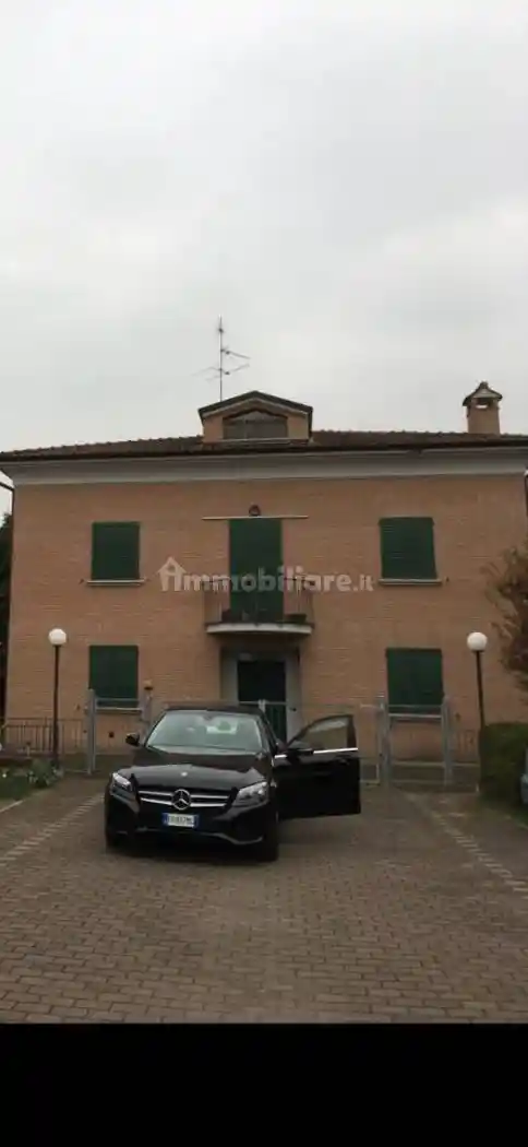 Villa in vendita a Piacenza