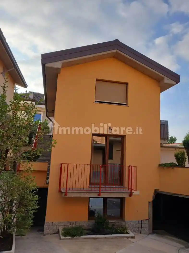 Appartamento in affitto a Meda