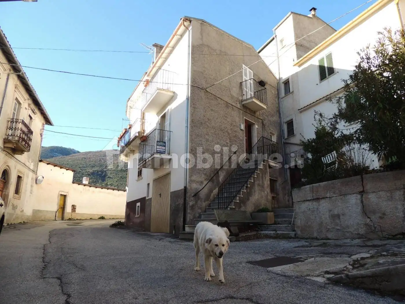 Casa indipendente in vendita a Ofena