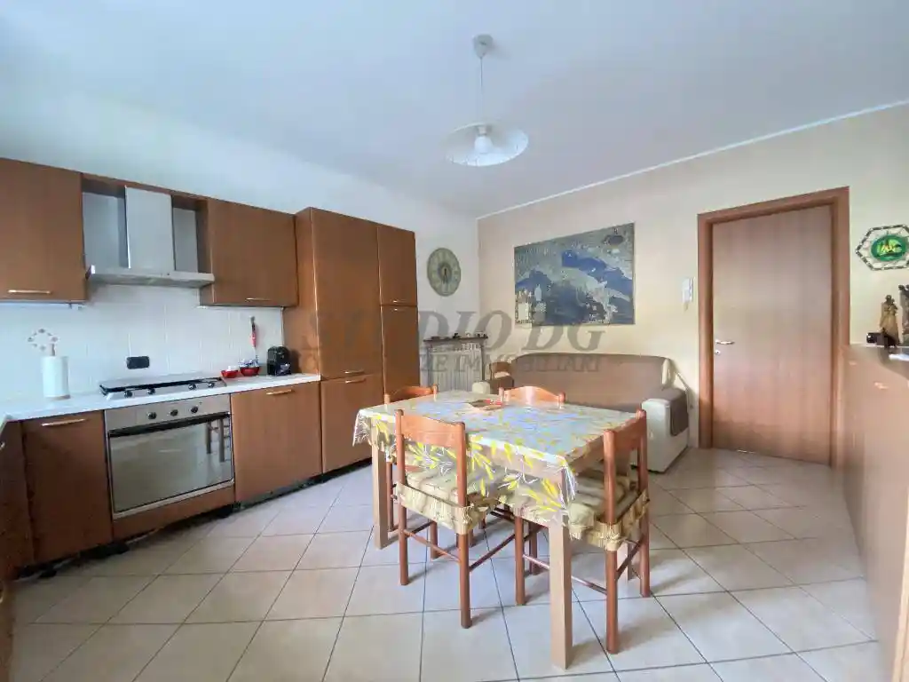 Appartamento in vendita a Limbiate