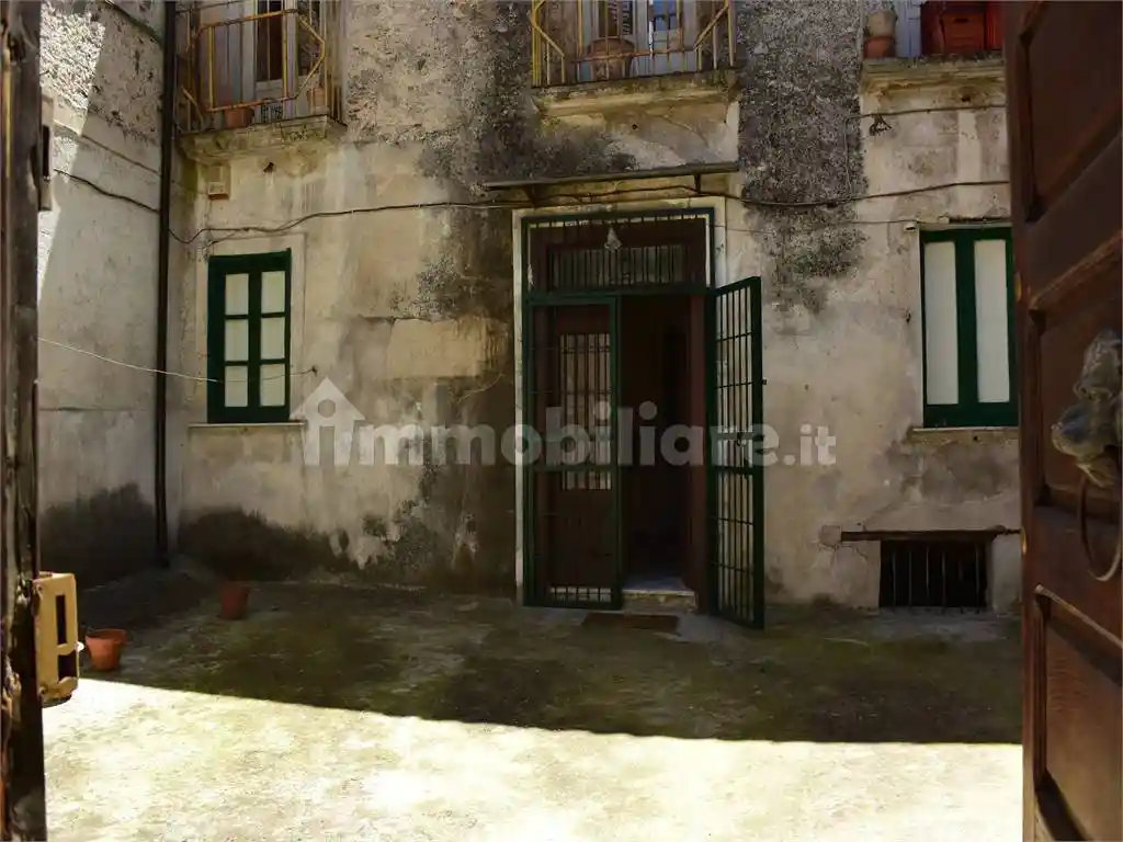 Palazzo - Edificio in vendita a Corigliano-Rossano