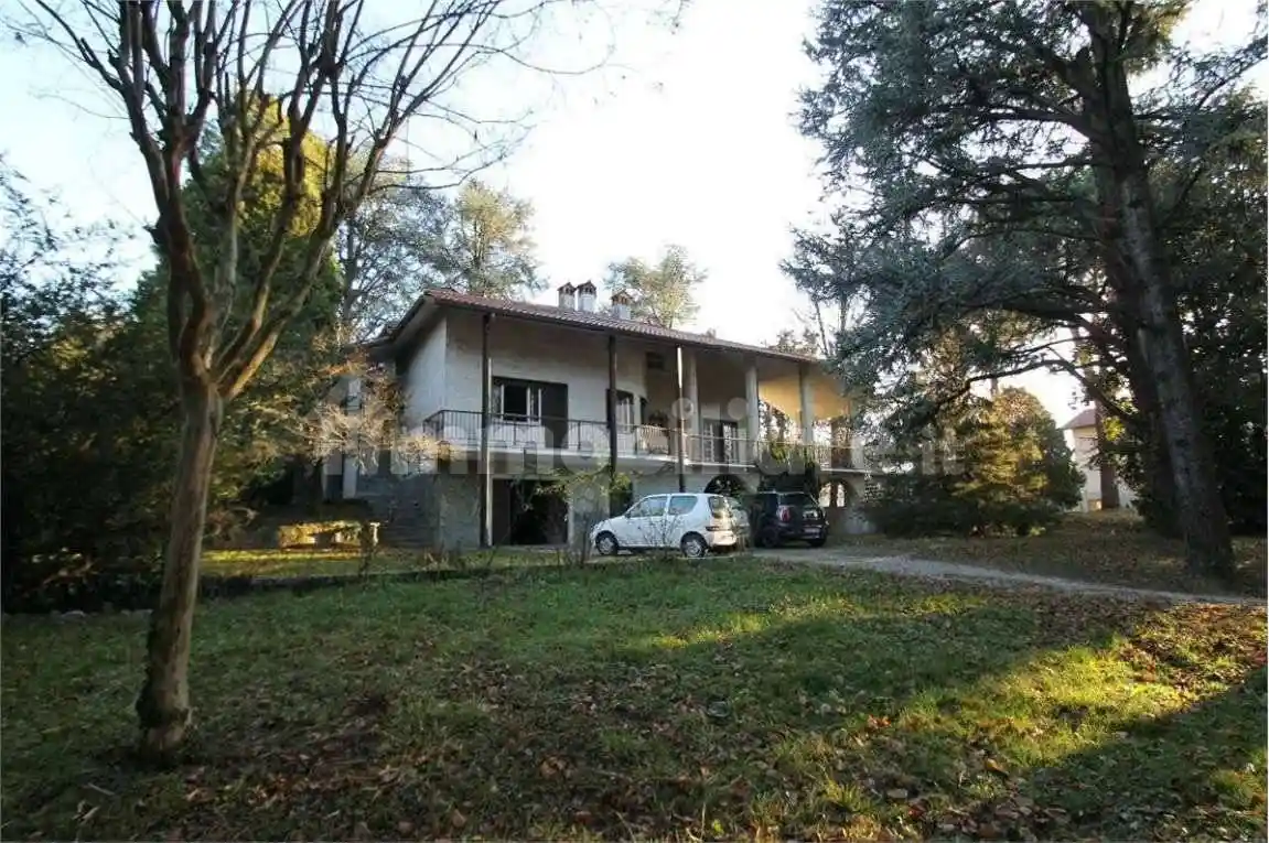 Villa bifamiliare via Montecuccoli, Centro, Dolzago - foto 2