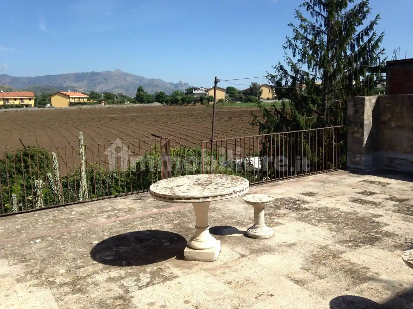 Palazzo - Edificio in vendita a Fiumefreddo di Sicilia