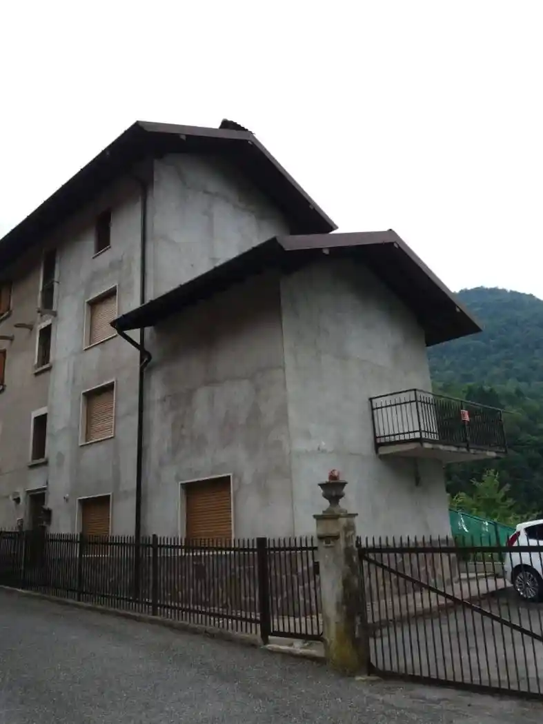 Villa in vendita a Costa Serina