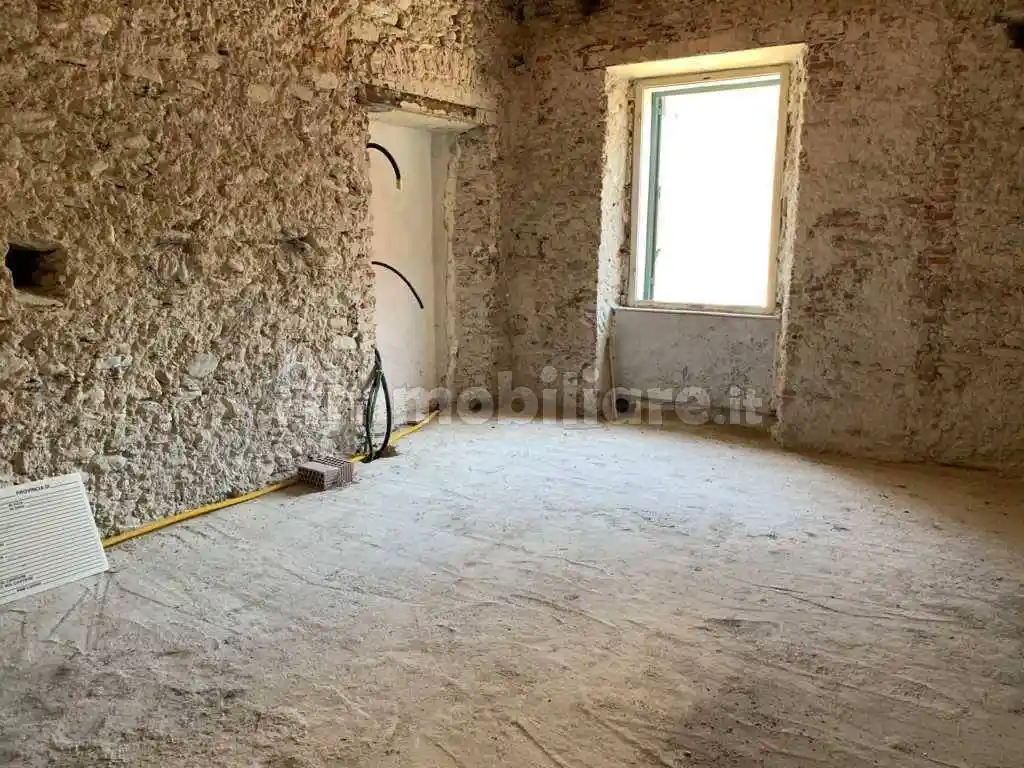Appartamento in vendita a Massa