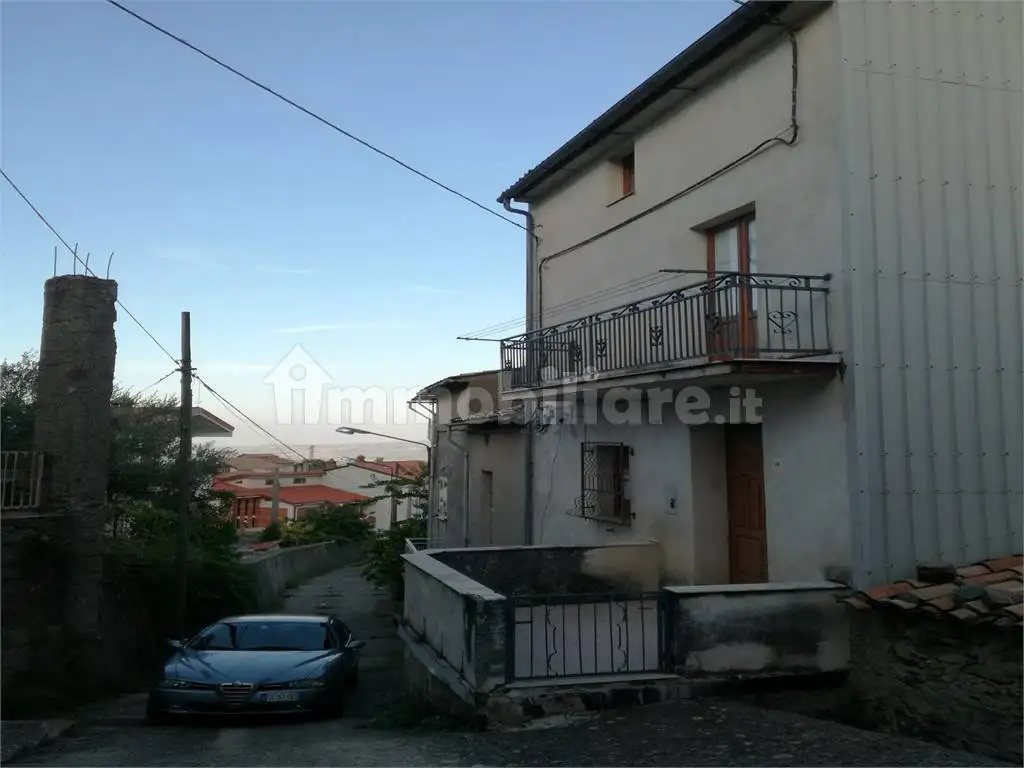 Palazzo - Edificio in vendita a Cerzeto