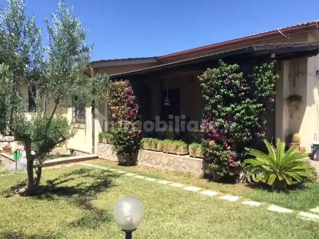 Villa in vendita a Roma