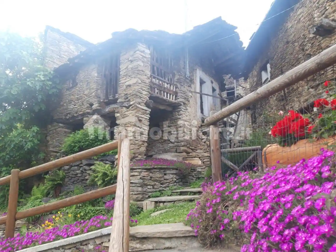 Rustico - Casale in vendita a Brossasco