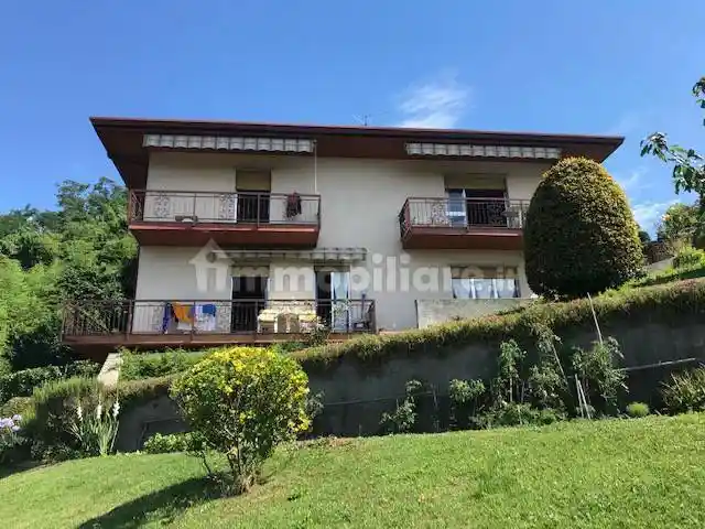 Villa in vendita a Verbania