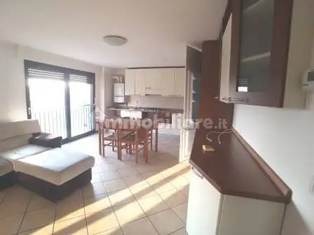 Trilocale ottimo stato, secondo piano, Cucciago - foto 5