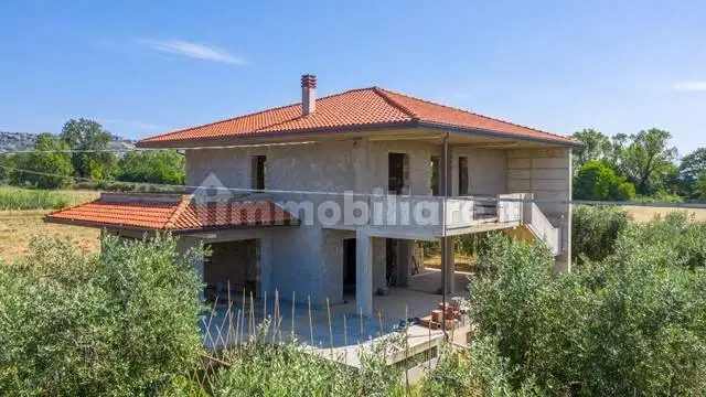 Casa indipendente in vendita a Roseto degli Abruzzi