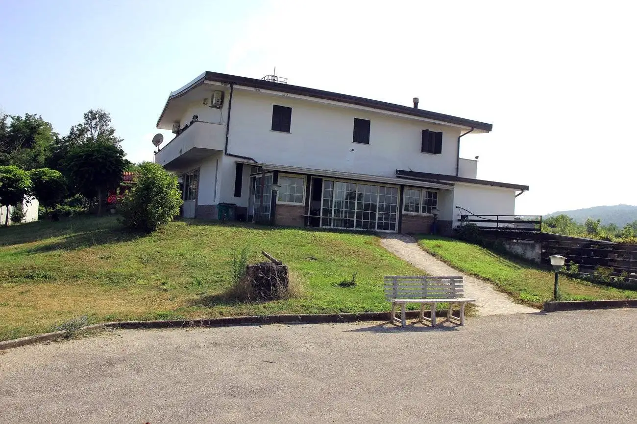 Villa in vendita a Melizzano