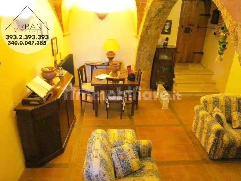 Casa indipendente in vendita a Santo Stefano di Sessanio