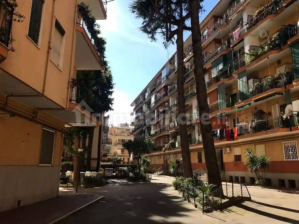 Appartamento in affitto a Napoli