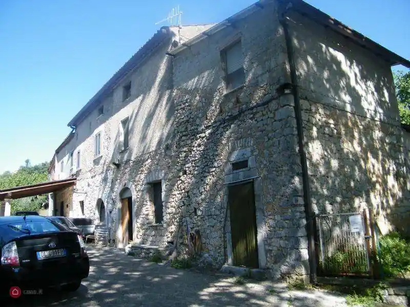 Casa indipendente in vendita a Alatri