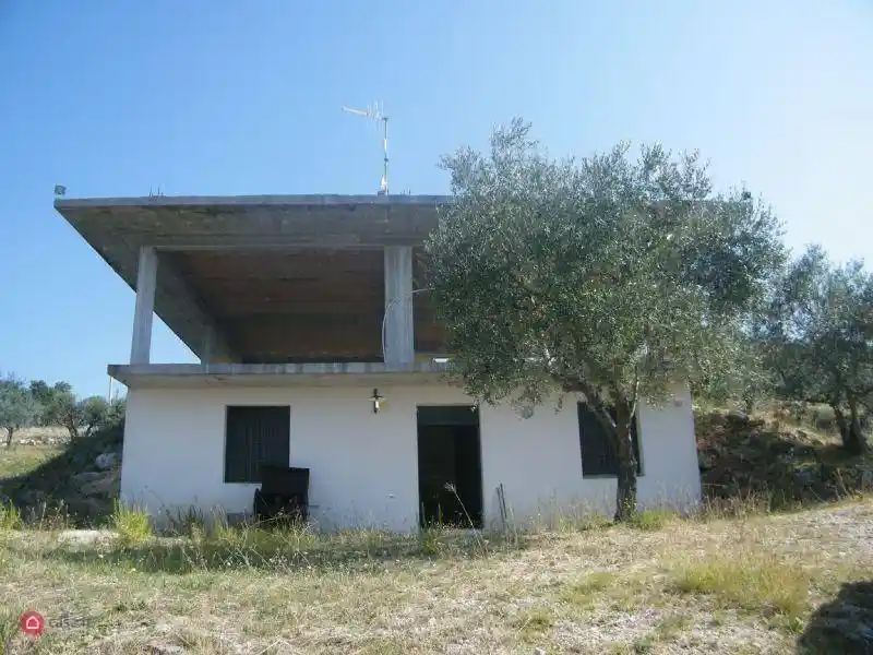 Rustico - Casale in vendita a Alatri