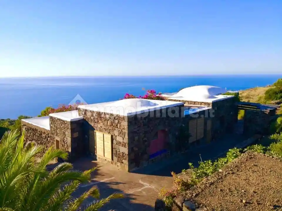 Rustico - Casale in vendita a Pantelleria