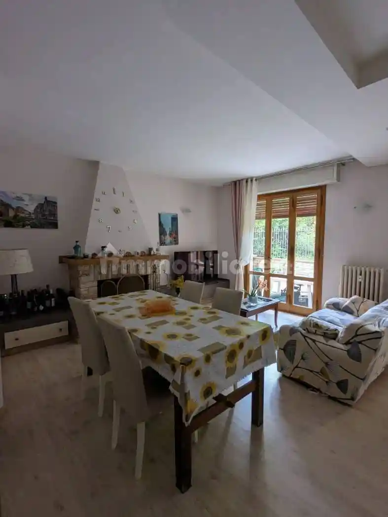 Appartamento in vendita a Vernio