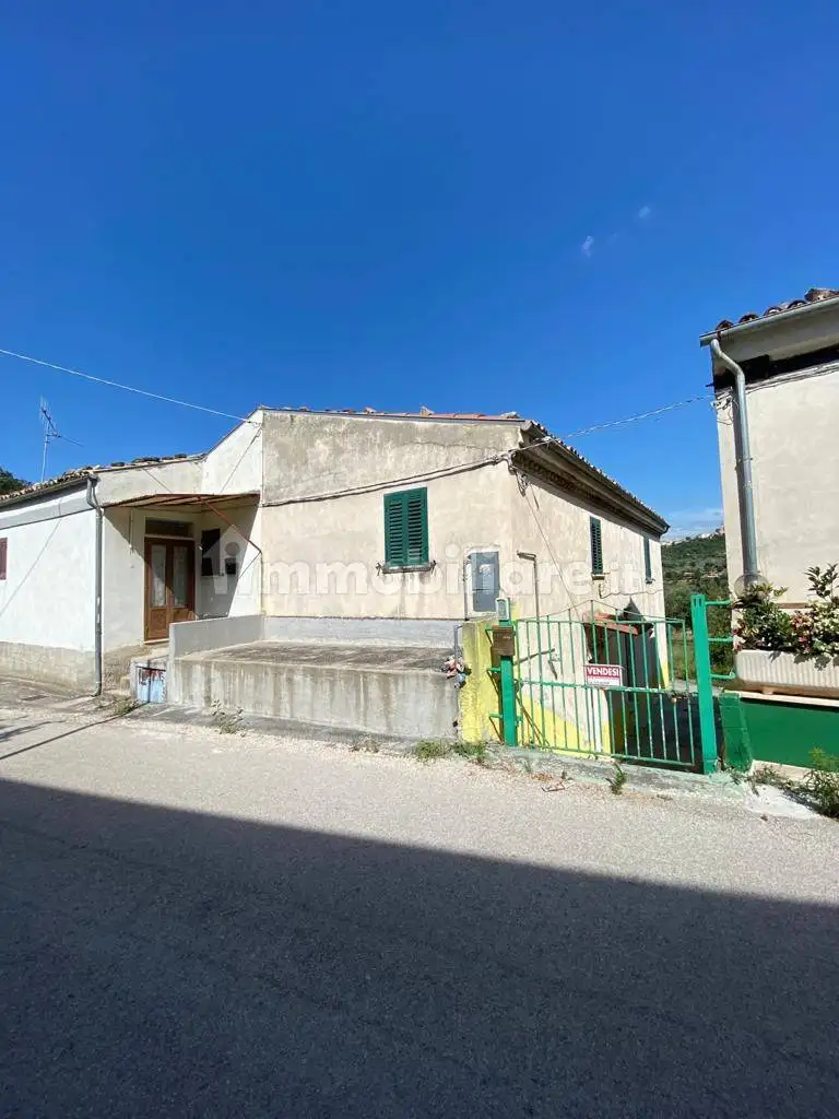 Casale via Piano da Capo, Madonna Della Croce, Castiglione a Casauria - foto 2