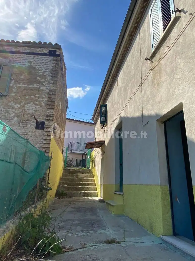 Casale via Piano da Capo, Madonna Della Croce, Castiglione a Casauria - foto 3