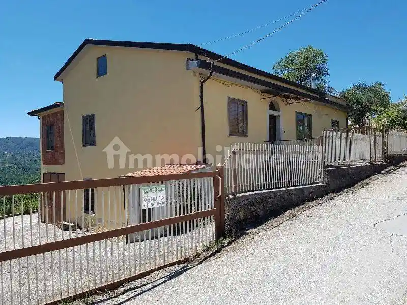 Rustico - Casale in vendita a Lapio