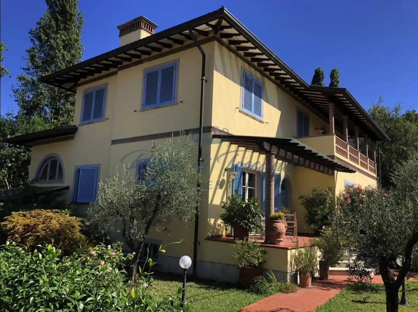 Villa in vendita a Pietrasanta