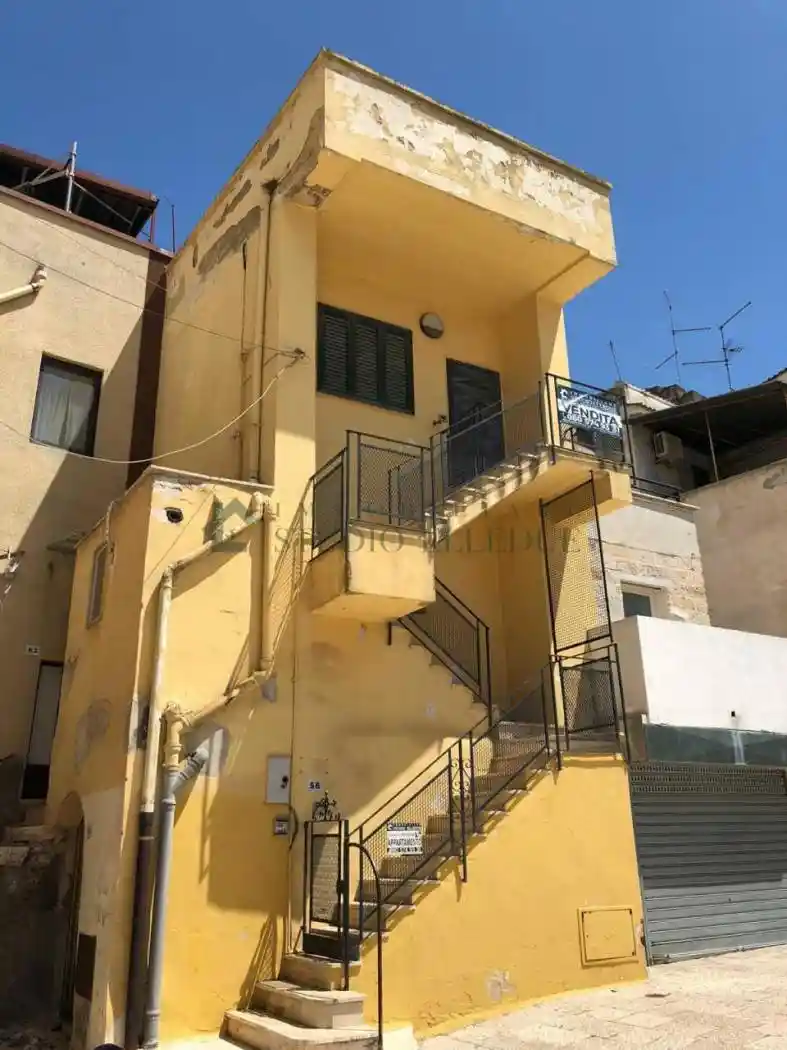 Casa indipendente in vendita a Sannicandro di Bari