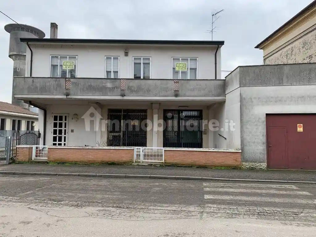 Villa in vendita a Fratta Polesine