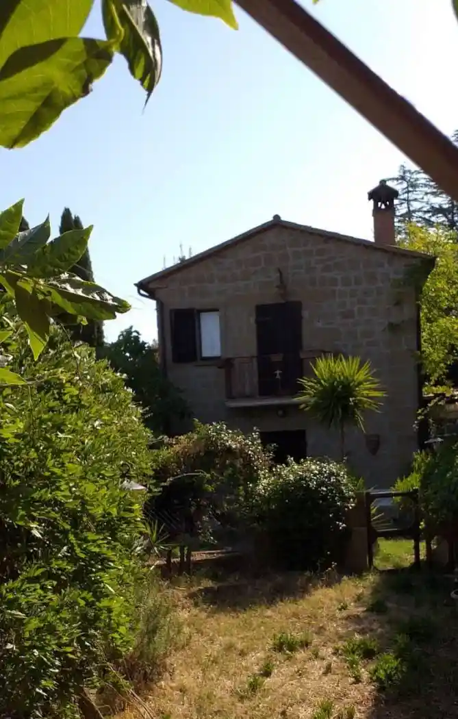 Rustico - Casale in vendita a Farnese