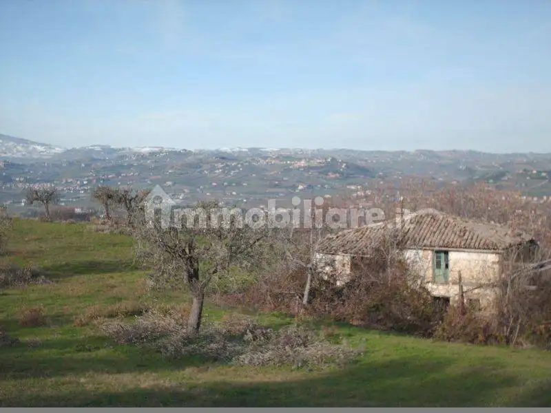 Rustico - Casale in vendita a Controguerra