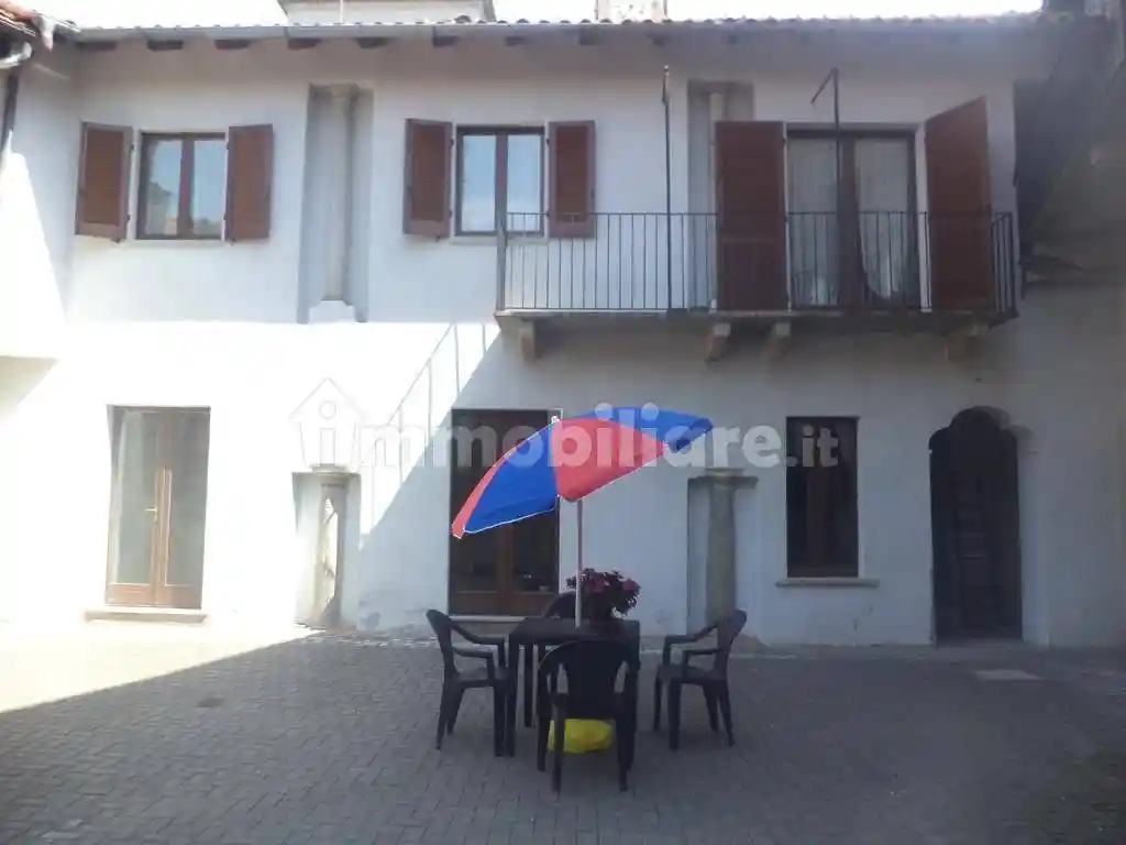 Appartamento in affitto a Miasino
