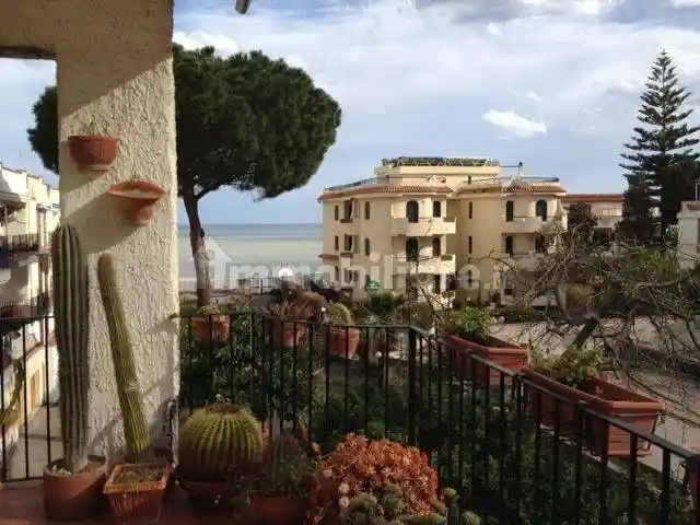 Appartamento in vendita a Giardini-Naxos