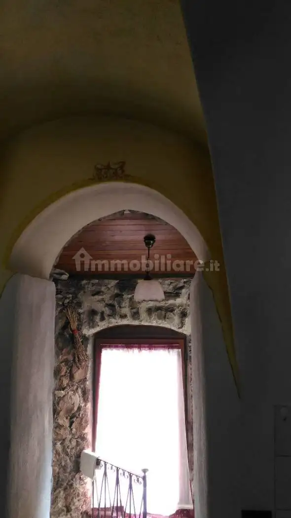 Casa indipendente in vendita a Olivetta San Michele