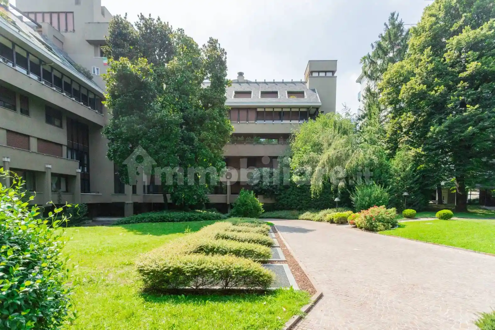 Appartamento in affitto a Monza