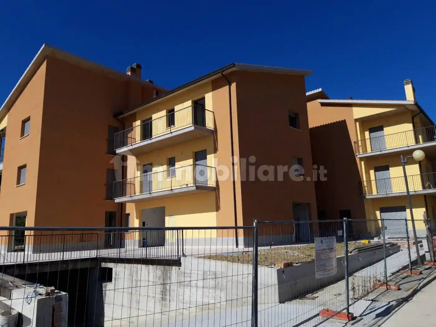 Palazzo - Edificio in vendita a Castel Ritaldi