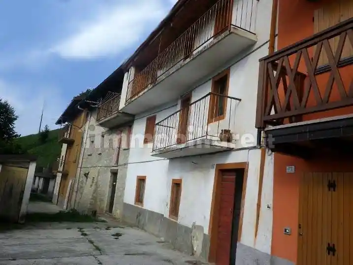 Casa indipendente in vendita a Aviatico