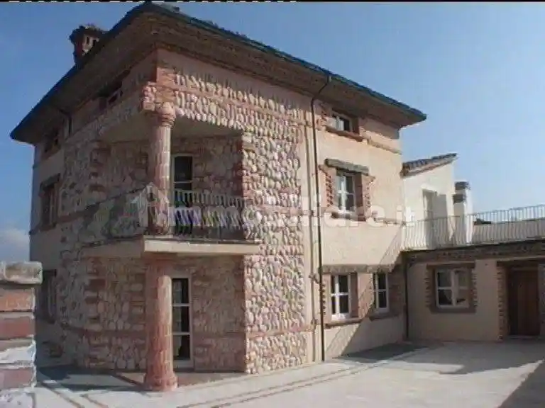 Villa in vendita a San Massimo