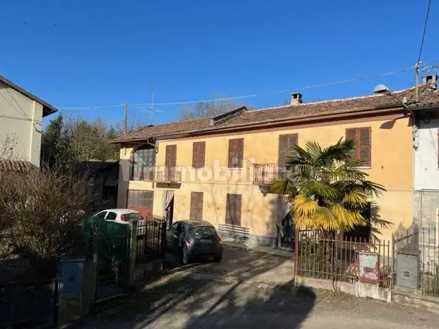 Rustico - Casale in vendita a Asti