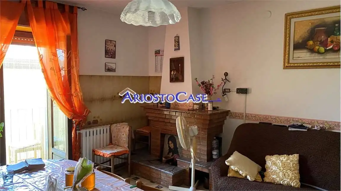 Terratetto unifamiliare 240 m², ottimo stato, Centro, Altomonte - foto 2