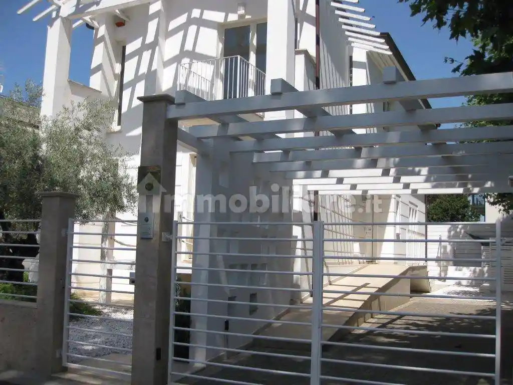 Villa in vendita a Camaiore