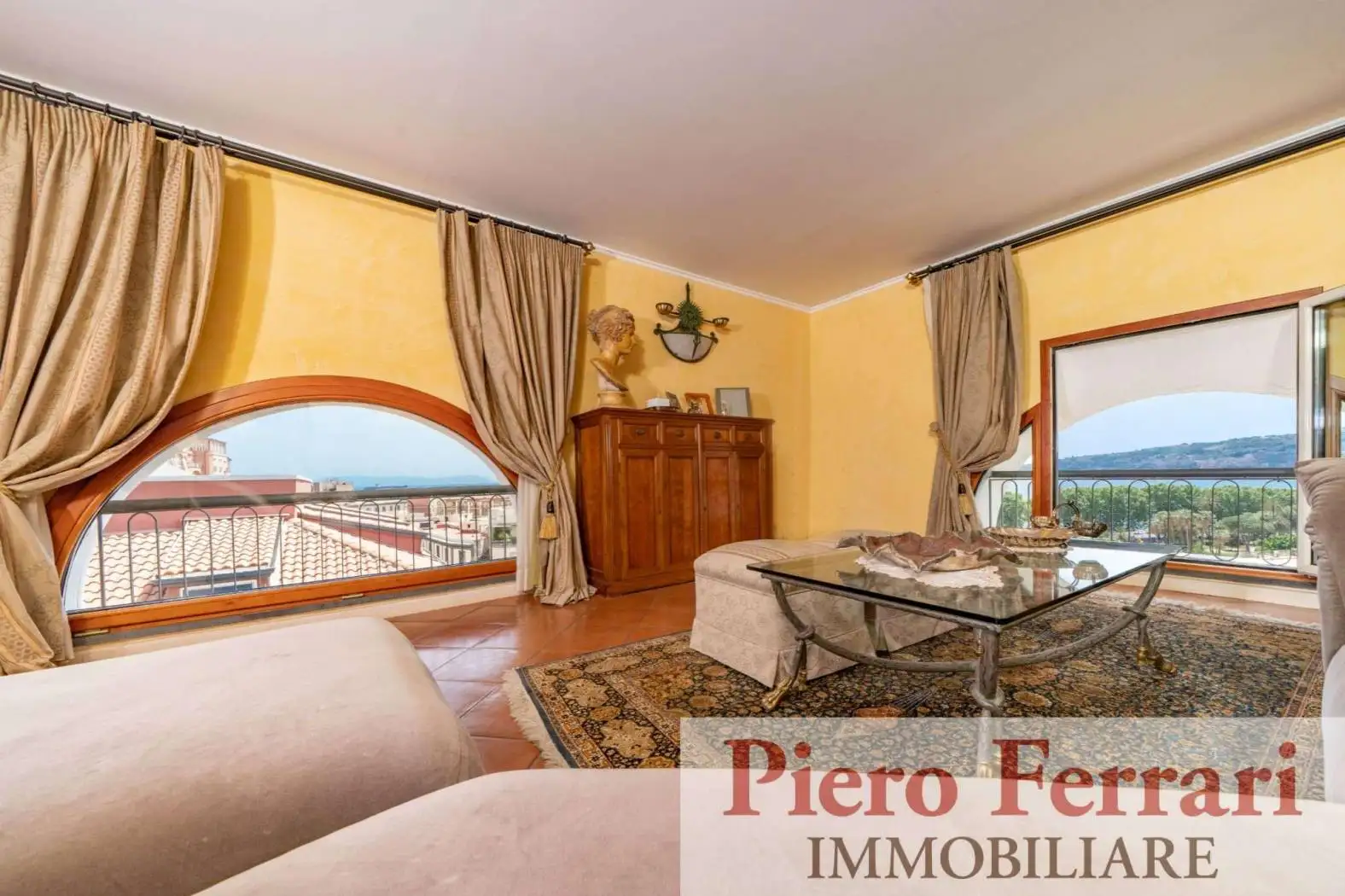 Attico - Mansarda in affitto a Napoli