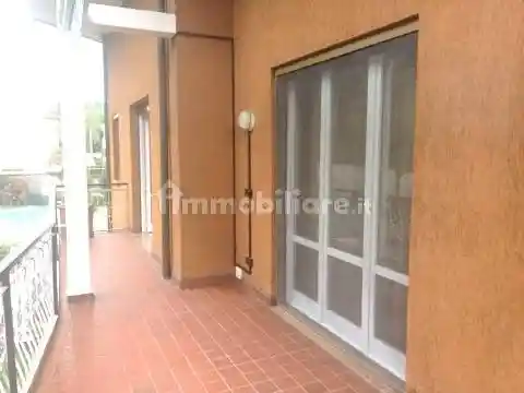 Trilocale ottimo stato, primo piano, Centro, Erba - foto 5