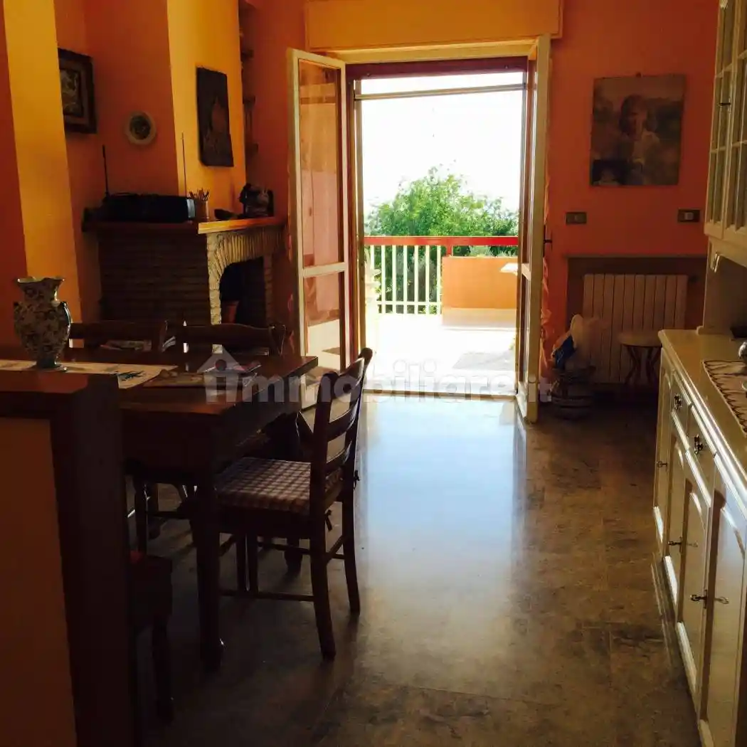 Quadrilocale viale Aldo Moro 25, Centro, Atri - foto 3