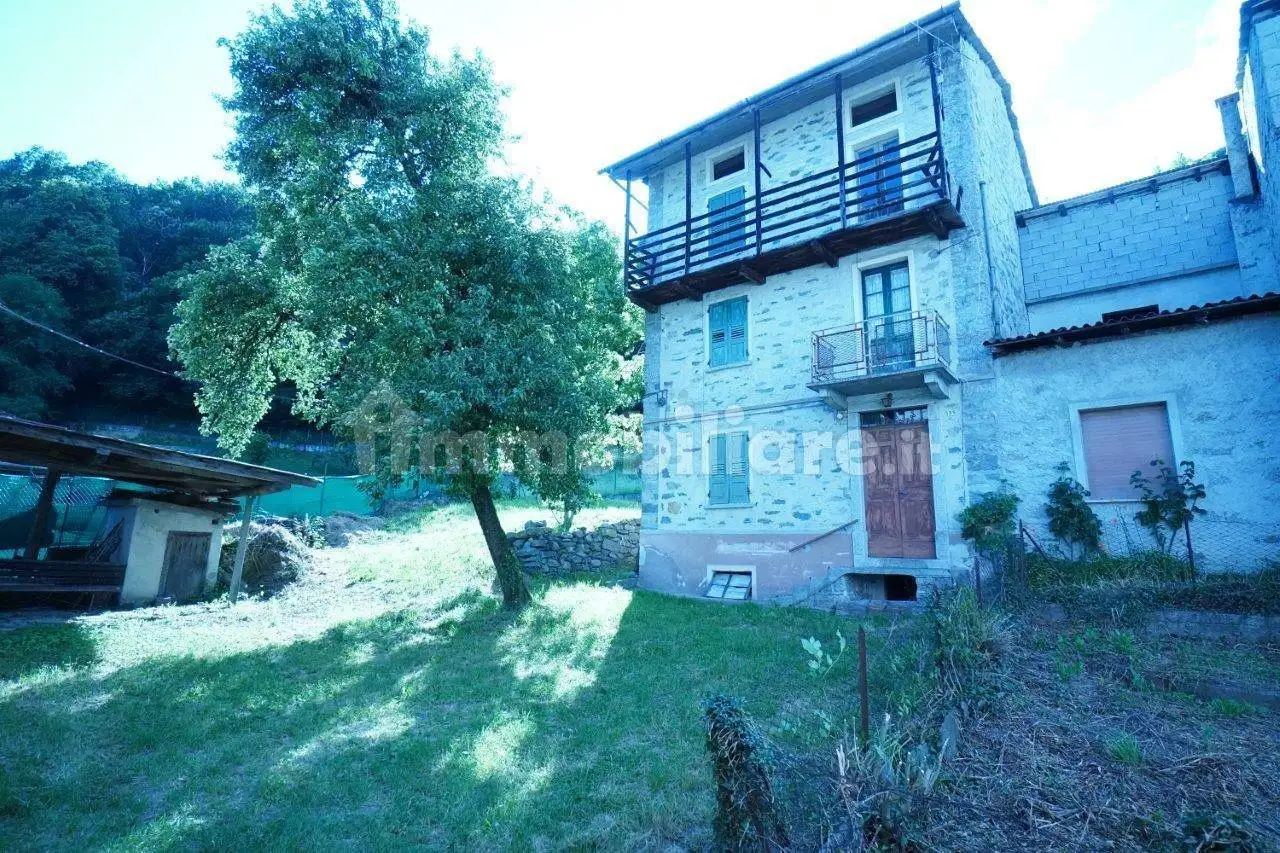 Rustico - Casale in vendita a Gordona