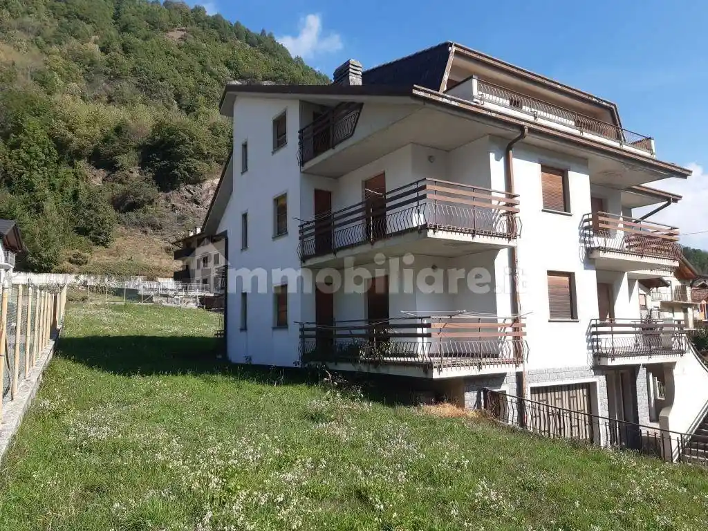 Villa in vendita a Corteno Golgi