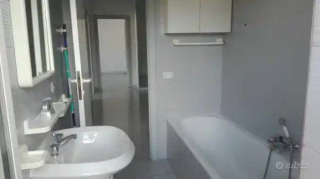 Trilocale via Fabio Filzi 2, Centro, Lanciano - foto 4