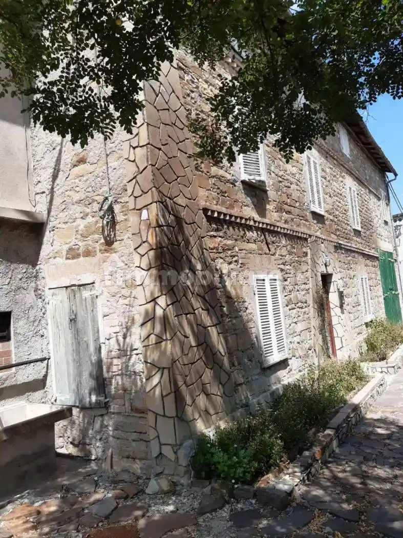 Rustico - Casale in vendita a Polinago